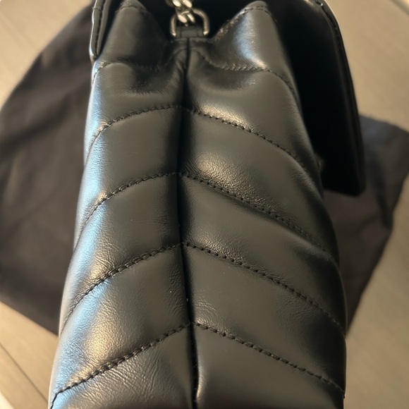 YSL Lou Lou small bag, silver hardware - Picture 6 of 16